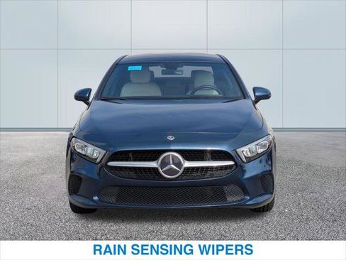 Used 2022 Mercedes-Benz A 220 image 3