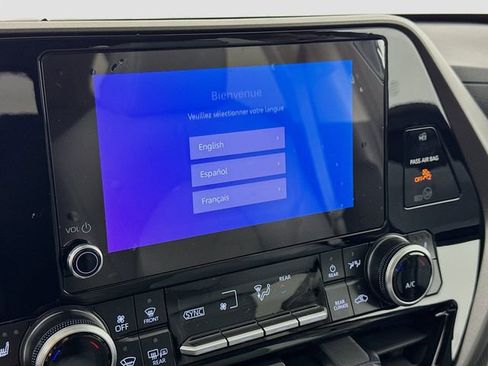 New 2026 Toyota Highlander XLE image 22