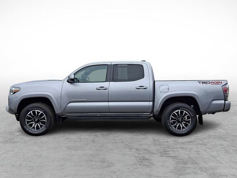 Used 2020 Toyota Tacoma TRD Sport w/ Technology Package AWD/4WD image 7