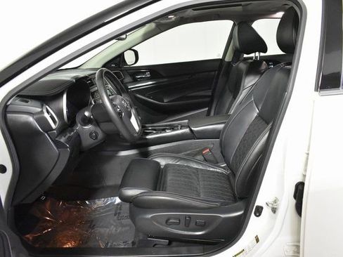 Used 2021 Nissan Maxima Platinum w/ Sport Mat Group image 11