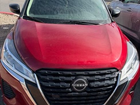 Used 2023 Nissan Kicks SV FWD image 4