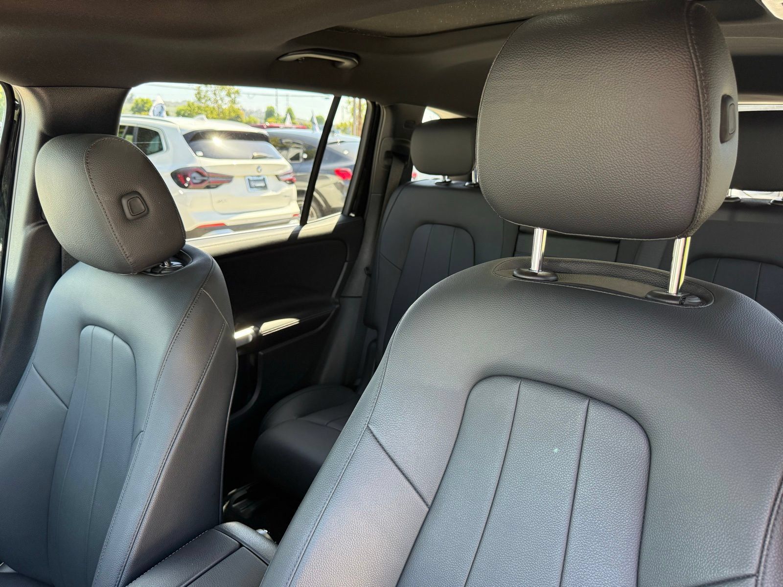 Used 2023 Mercedes-Benz GLB 250 image 28