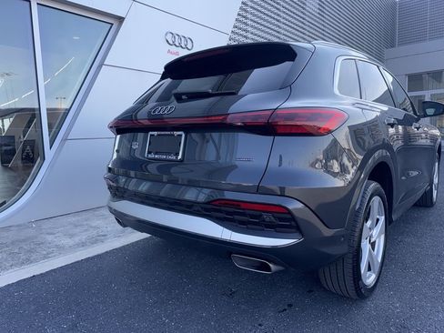 Certified 2025 Audi Q5 Premium Plus w/ Premium Plus image 14