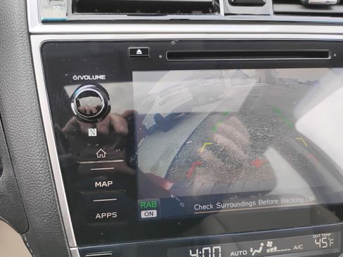 Used 2018 Subaru Outback 2.5i Limited image 10