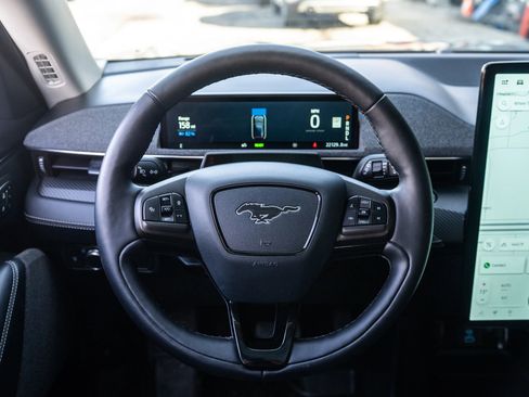 Used 2021 Ford Mustang Mach-E Premium image 11