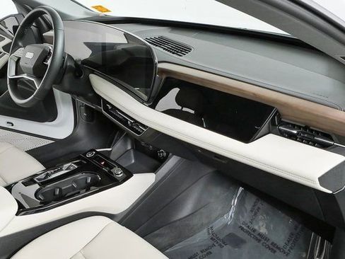 Certified 2025 Audi A6 e-tron Premium Plus w/ Ultra Package image 24