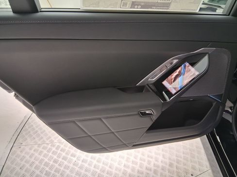 New 2026 BMW 740i w/ Premium Package image 27