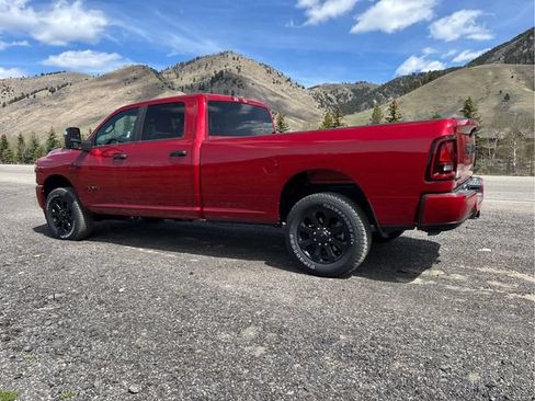 New 2026 RAM 3500 Big Horn AWD/4WD image 10