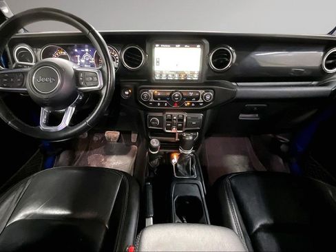 Used 2022 Jeep Wrangler Unlimited Sahara image 8