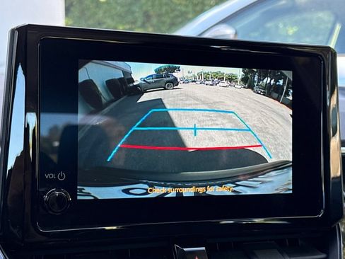 Used 2025 Toyota Corolla LE FWD image 18