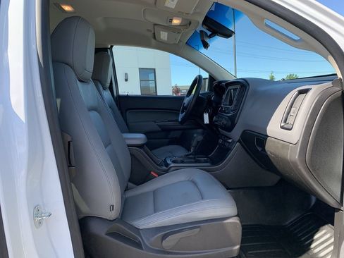 Used 2021 Chevrolet Colorado W/T w/ WT Convenience Package AWD/4WD image 25