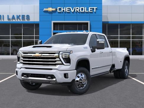 New 2026 Chevrolet Silverado 3500 High Country w/ Technology Package AWD/4WD image 6