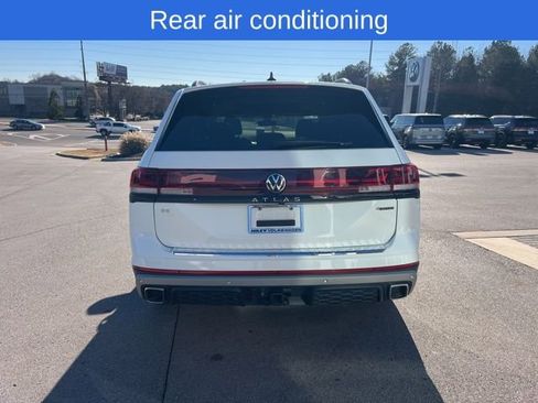 Certified 2025 Volkswagen Atlas Peak Edition SE image 4