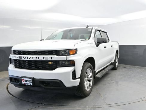 Used 2020 Chevrolet Silverado 1500 Custom w/ Custom 2.7L Value Package AWD/4WD image 5