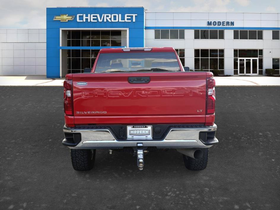 Used 2022 Chevrolet Silverado 2500 LT w/ Convenience Package AWD/4WD image 4
