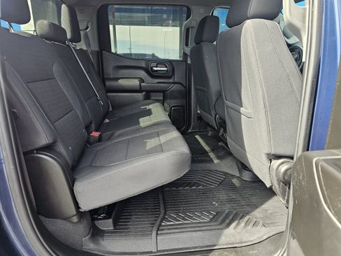 Used 2022 Chevrolet Silverado 1500 LT image 11