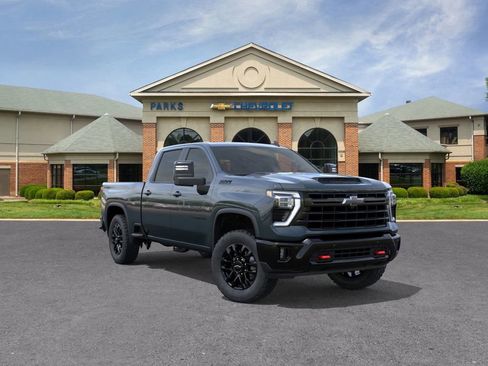 New 2026 Chevrolet Silverado 2500 LT image 2