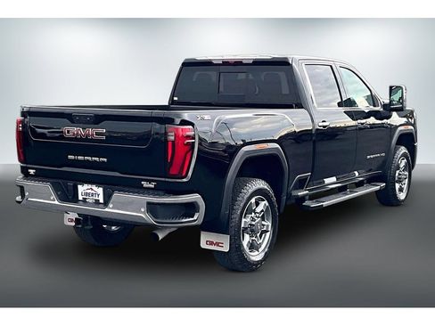 Used 2025 GMC Sierra 2500 SLT w/ SLT Premium Package AWD/4WD image 6