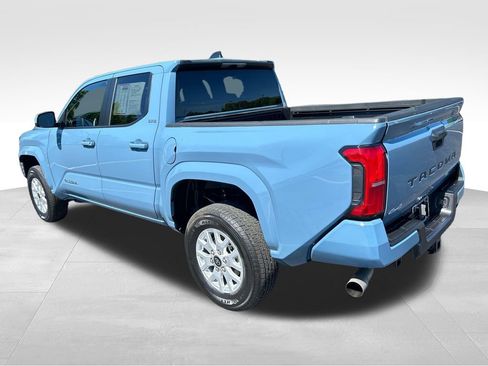 Certified 2026 Toyota Tacoma SR5 AWD/4WD image 4