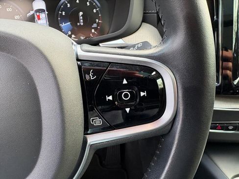 Used 2021 Volvo XC60 T5 Inscription w/ Protection Package Premier image 13