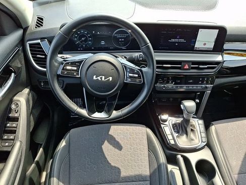 Certified 2024 Kia Seltos X-Line AWD/4WD image 12