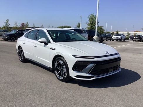 New 2026 Hyundai Sonata SEL image 3