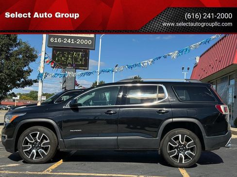 Used 2019 GMC Acadia SLT w/ LPO, Black Accent Package image 1
