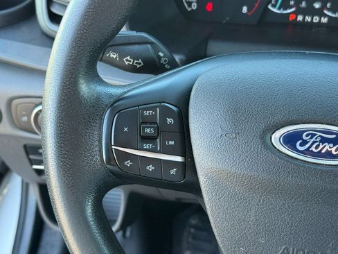 Used 2023 Ford Transit 250 Medium Roof image 18