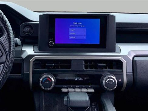 Certified 2026 Toyota Tacoma SR5 AWD/4WD image 7
