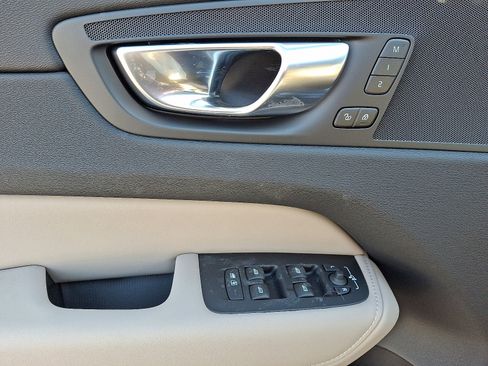 New 2026 Volvo XC60 B5 Plus w/ Protection Package Premier image 7