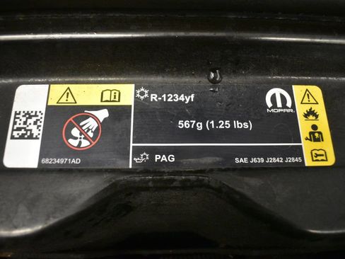 Used 2021 Jeep Grand Cherokee Altitude image 44