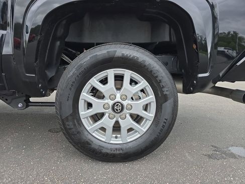 Used 2026 Toyota Tacoma SR5 AWD/4WD image 33