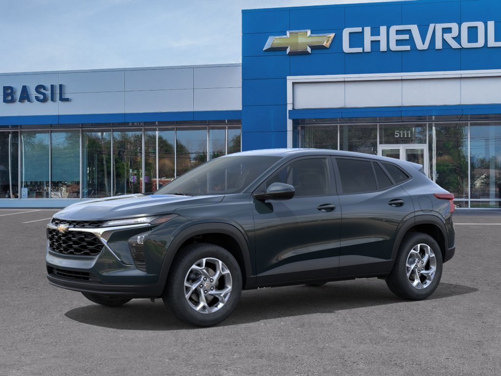 New 2026 Chevrolet Trax LS w/ LS Convenience Package FWD image 2