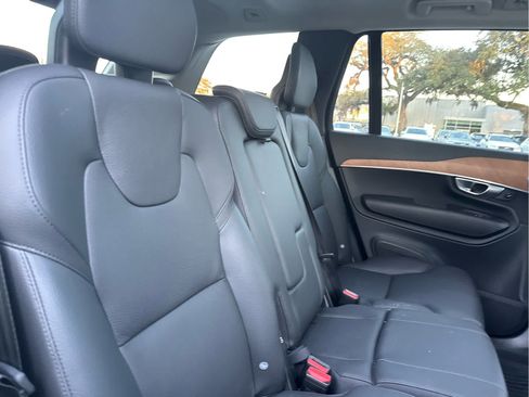 Certified 2024 Volvo XC90 B6 Plus w/ Protection Package Premier image 20