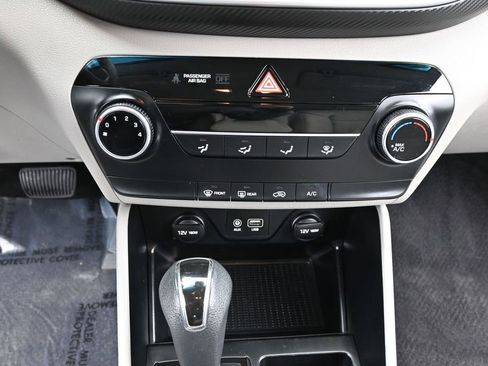 Used 2021 Hyundai Tucson SE AWD/4WD image 25