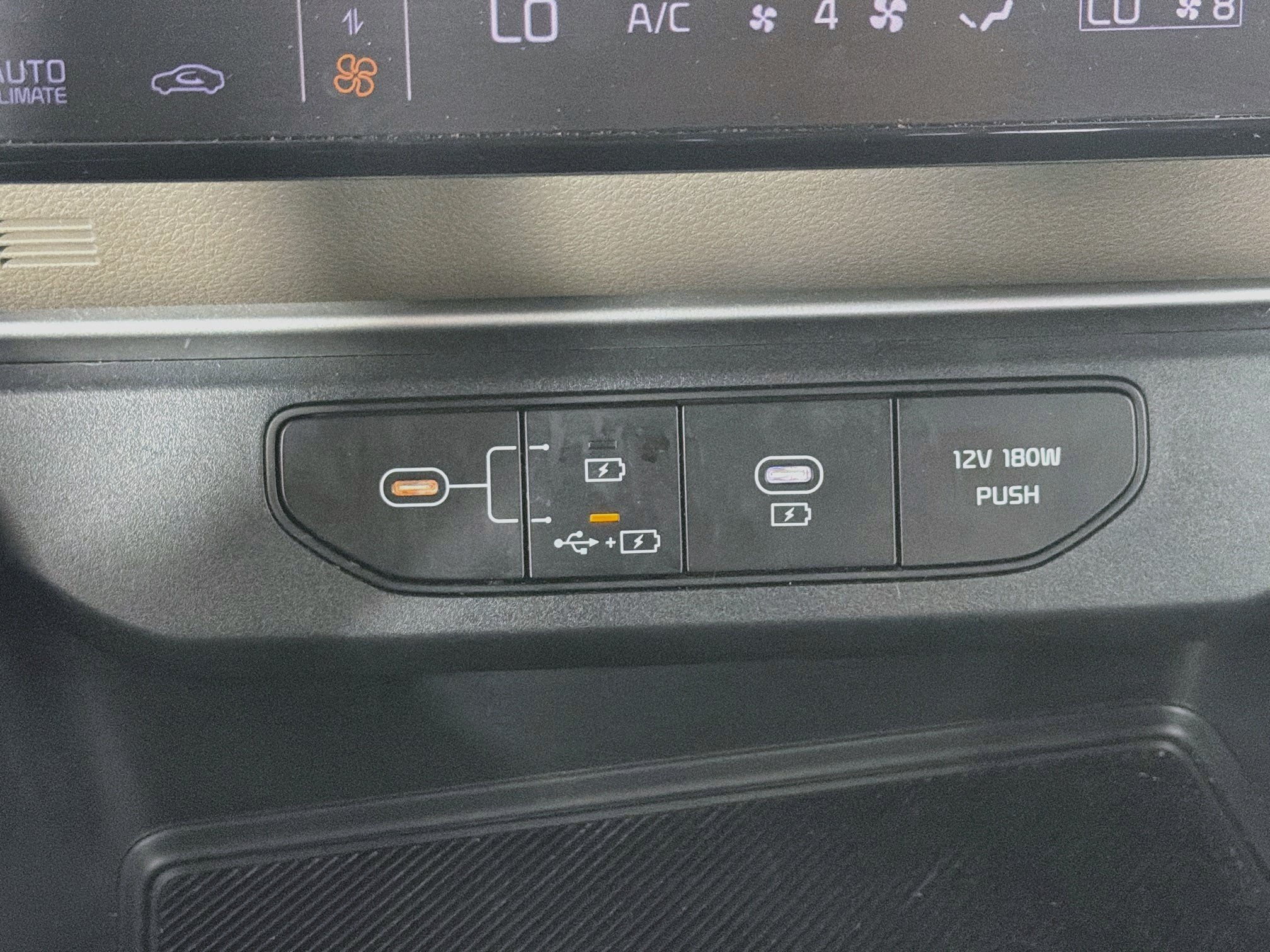 Used 2026 Kia Carnival FWD image 26