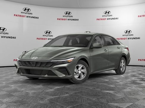 New 2026 Hyundai Elantra SE FWD image 1