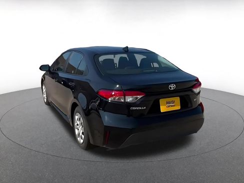 Used 2025 Toyota Corolla LE FWD image 11
