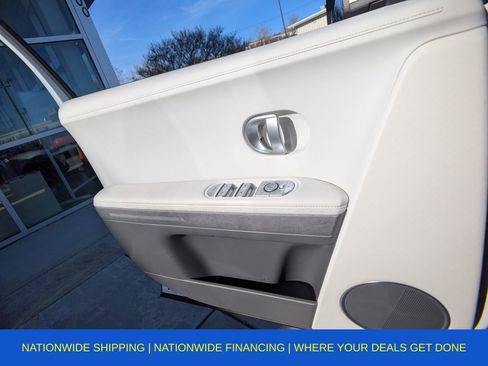 Used 2022 Hyundai Ioniq 5 SEL image 28