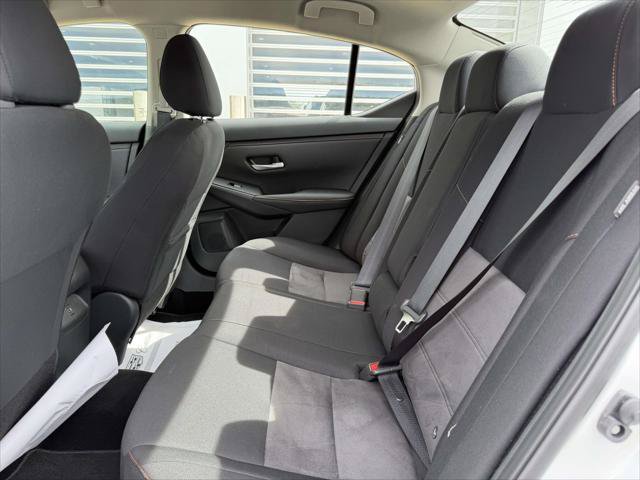 Used 2023 Nissan Sentra SR w/ Electronics Package FWD image 15