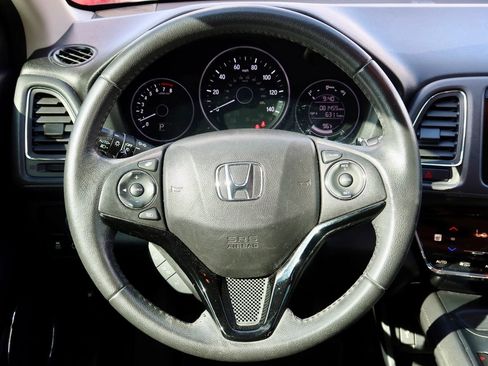 Used 2017 Honda HR-V EX-L image 10