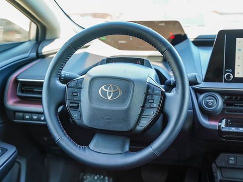 Used 2023 Toyota Prius Prime SE image 16