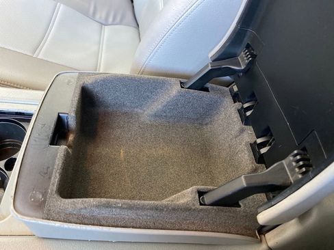 Used 2004 Porsche Cayenne S image 32