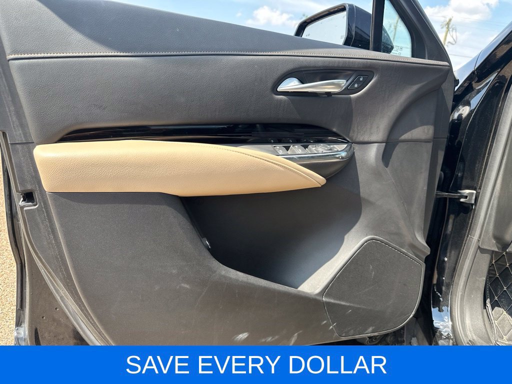 Used 2024 Cadillac XT4 Luxury FWD image 7