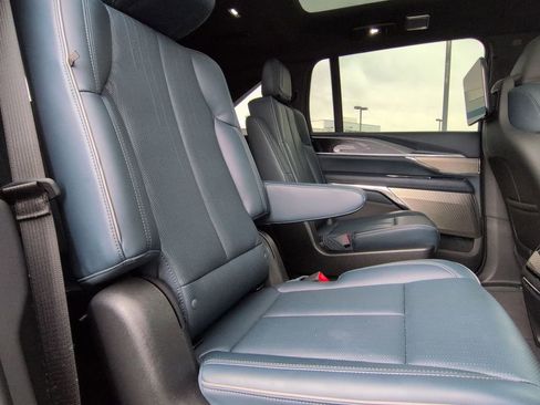 Certified 2025 Cadillac Escalade IQ Sport 2 AWD/4WD image 32