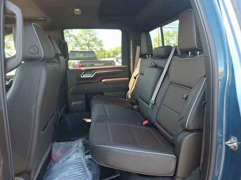 New 2026 GMC Sierra 2500 Denali w/ Denali Reserve Package AWD/4WD image 6
