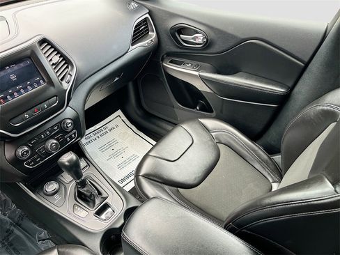 Used 2021 Jeep Cherokee Latitude Plus w/ Sun & Sound Group image 22