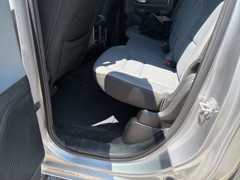 Used 2019 RAM 1500 Big Horn image 16