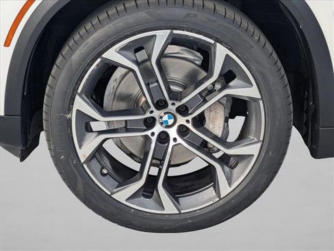 Used 2022 BMW X5 sDrive40i w/ Parking Assistance Package RWD image 26