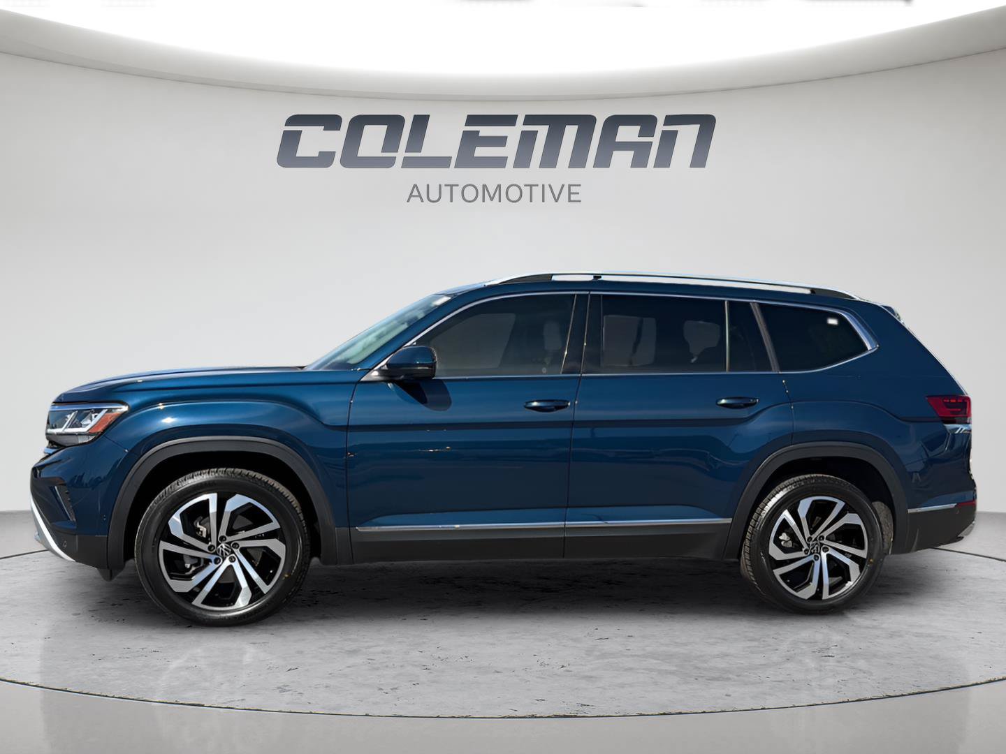 Used 2021 Volkswagen Atlas SEL Premium AWD/4WD image 2